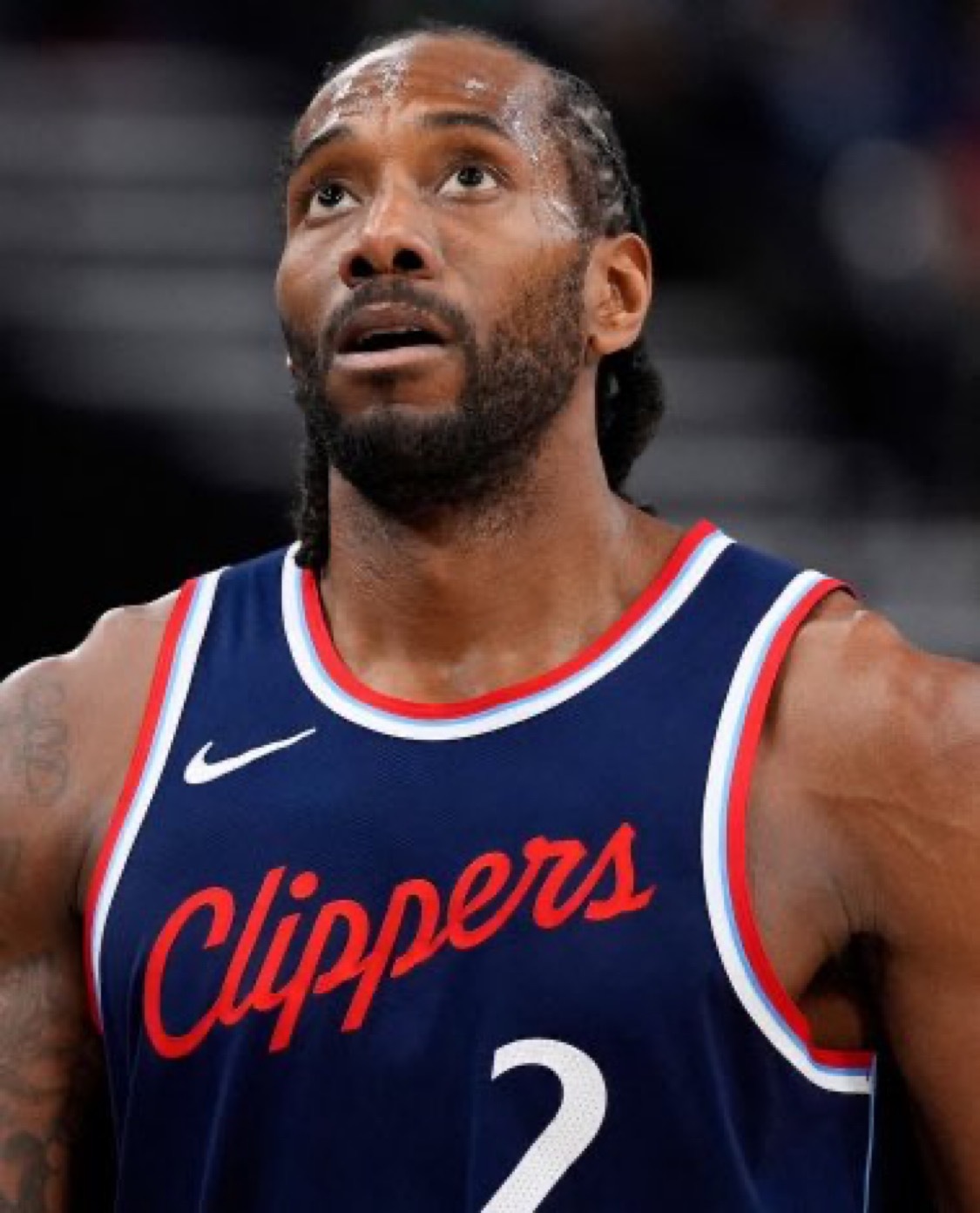 勇记：勇士队在交易截止日期前曾试图交易得到科怀·伦纳德。 