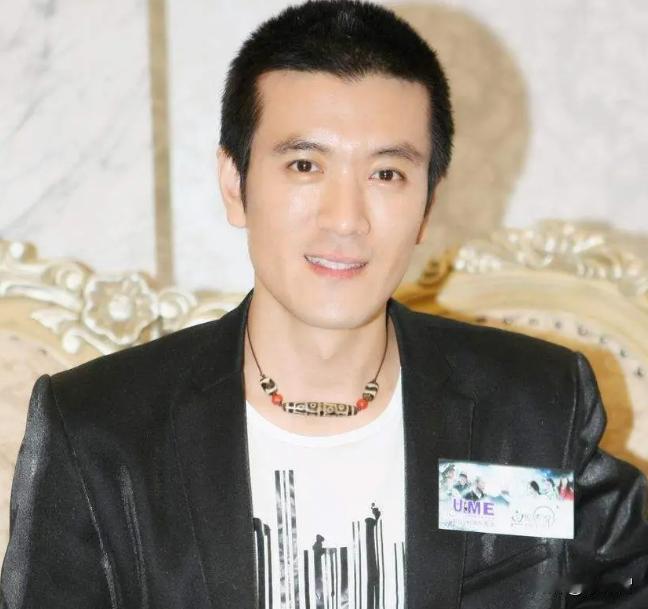 娱乐圈有些明星，或者是艺人，可能很长时间看不到，但又经常突然一下哪里都能看到他们