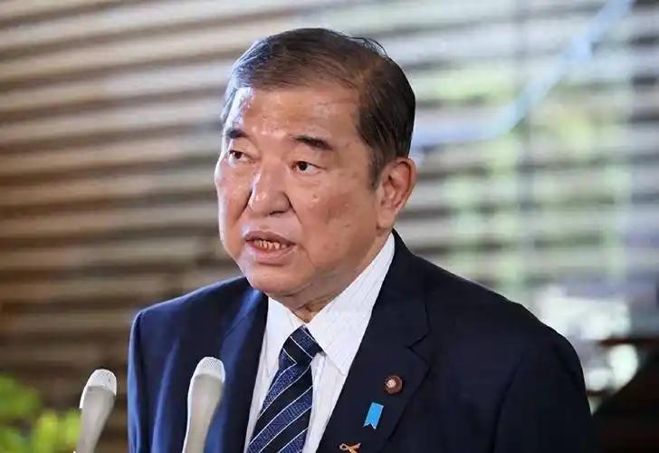 ·万万没想到，日本前首相一句话，就让日本政客彻底沉默了！他公然表示，如果日本敢对