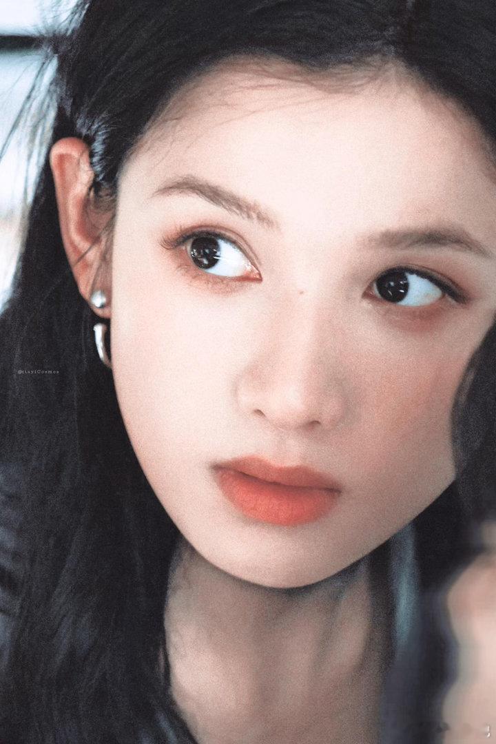 张婧仪野狗骨头28集18分57秒 野狗骨头有张婧仪真的是福气！28集18分57秒