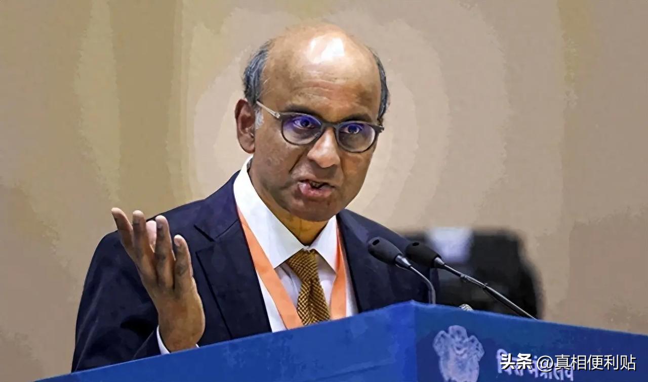 新加坡总统曾罕见发声中国：“若想全球和平，中国必须放弃过度的自给自足政策”。要知