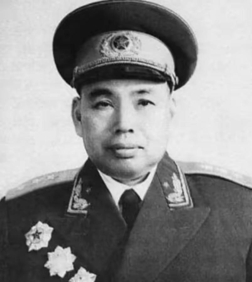 “枪毙！直接枪毙！”1979年，党中央抓捕了许世友儿子，许世友得知后大吼道，有人