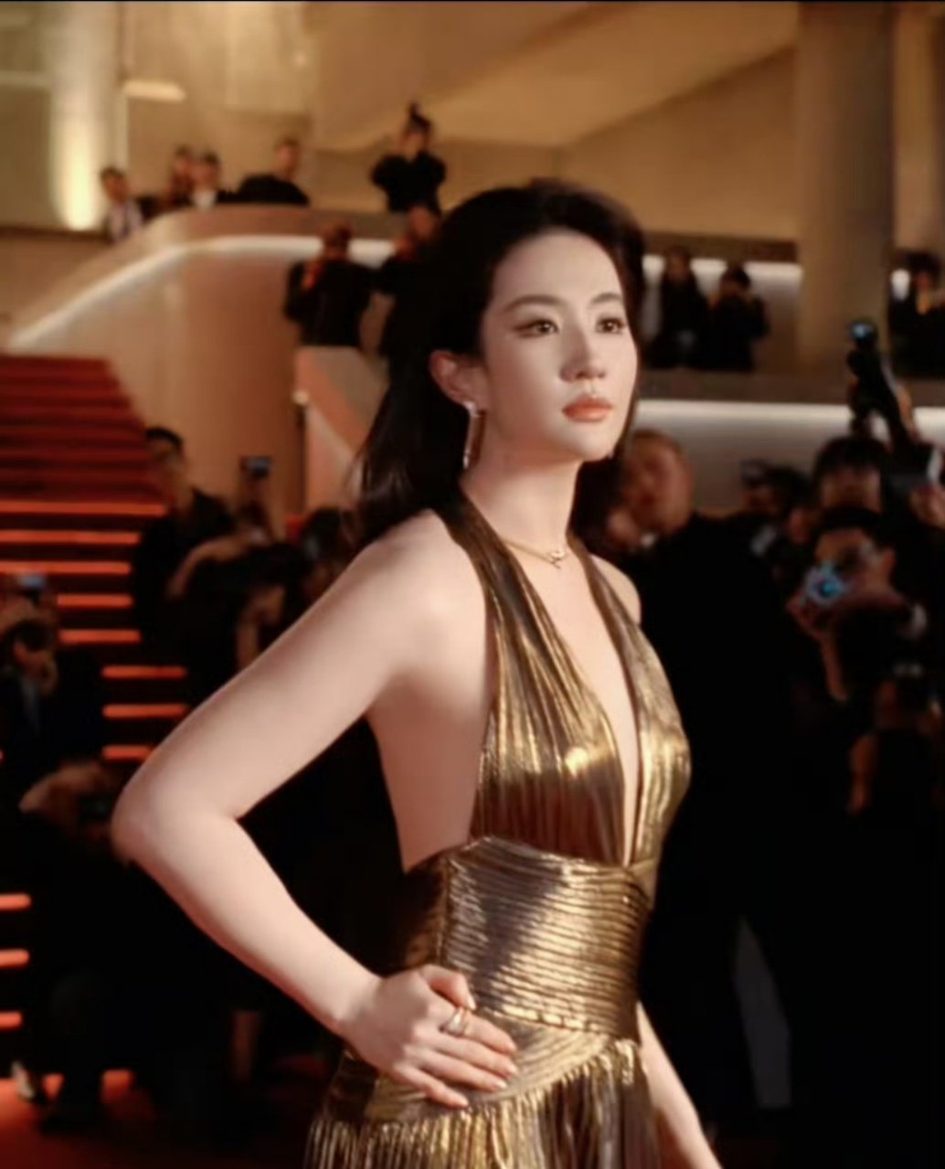 刘亦菲代言升title刘亦菲还是太权威了 刘亦菲还是太权威了！！！ 