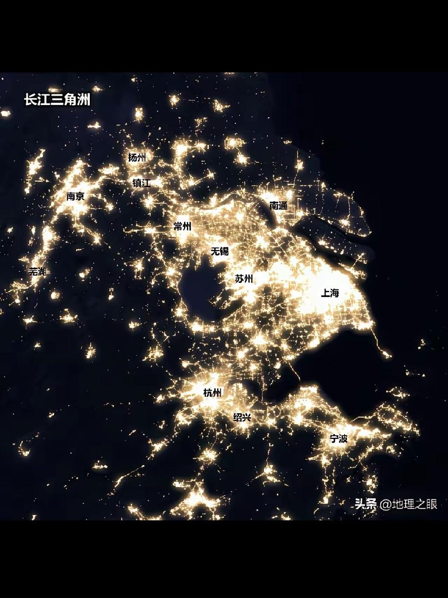 长三角夜光图图解
        长三角夜光图是通过卫星微光遥感技术捕捉的长三角