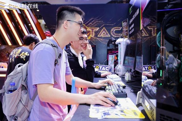 穿梭\索泰电竞宇宙\BW2025硬核狂欢完美落幕！