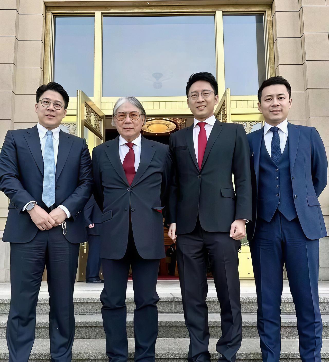 同样的爹妈，同样的豪门基因，霍家三位公子咋就活出了三种截然不同的人生剧本呢？
