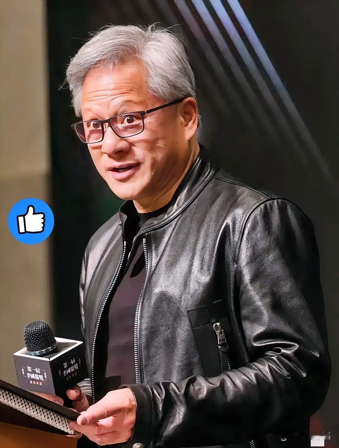 就在刚刚
英伟达CEO在韩国宣布了。
 
2025年10月31日，英伟达首席执行