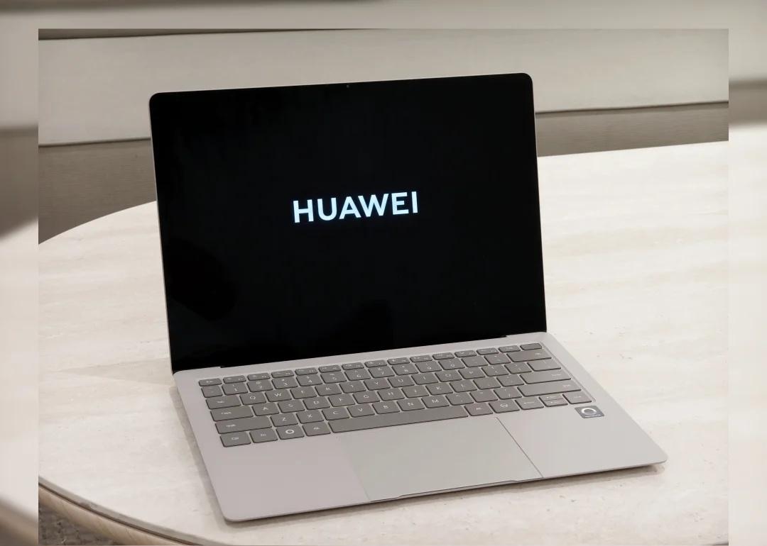 不到800g的14.2英寸本，这块防窥屏让我好奇
华为 MateBook Pro