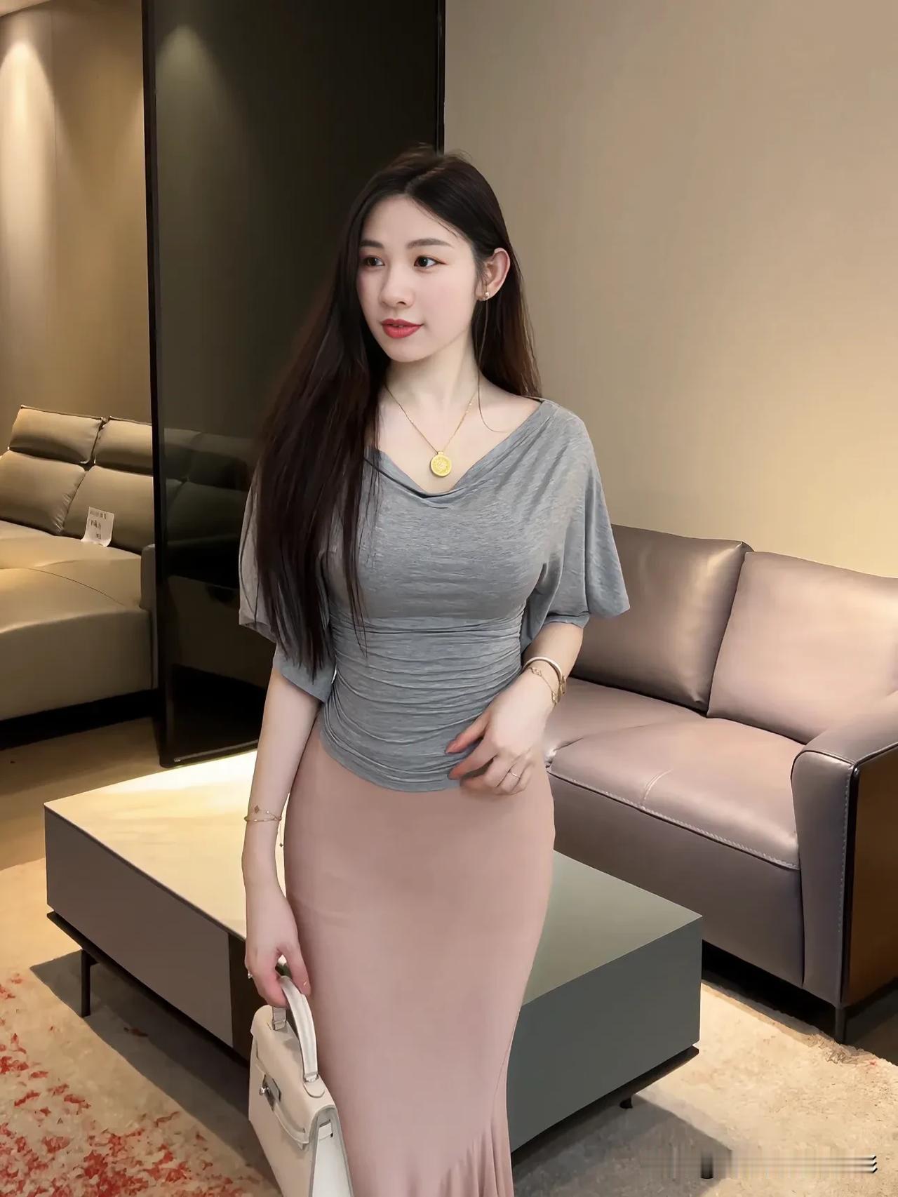 他们夸我是衣服架子[呲牙]