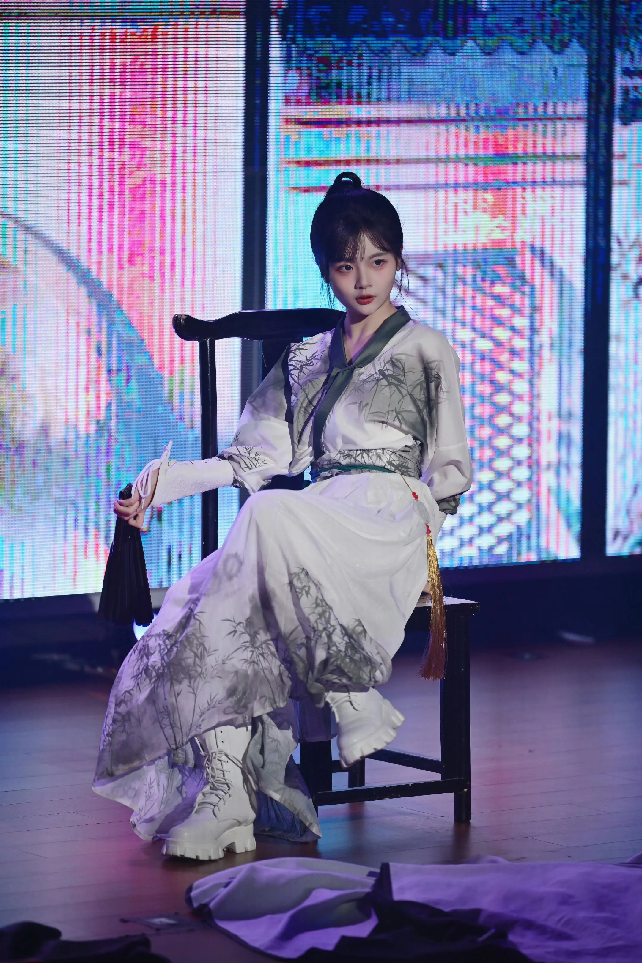 黄怡慈 女侠