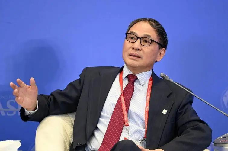 香港icon教授郑永年icon曾一语道破美国icon疯狂搅局的真相：他说特朗普重