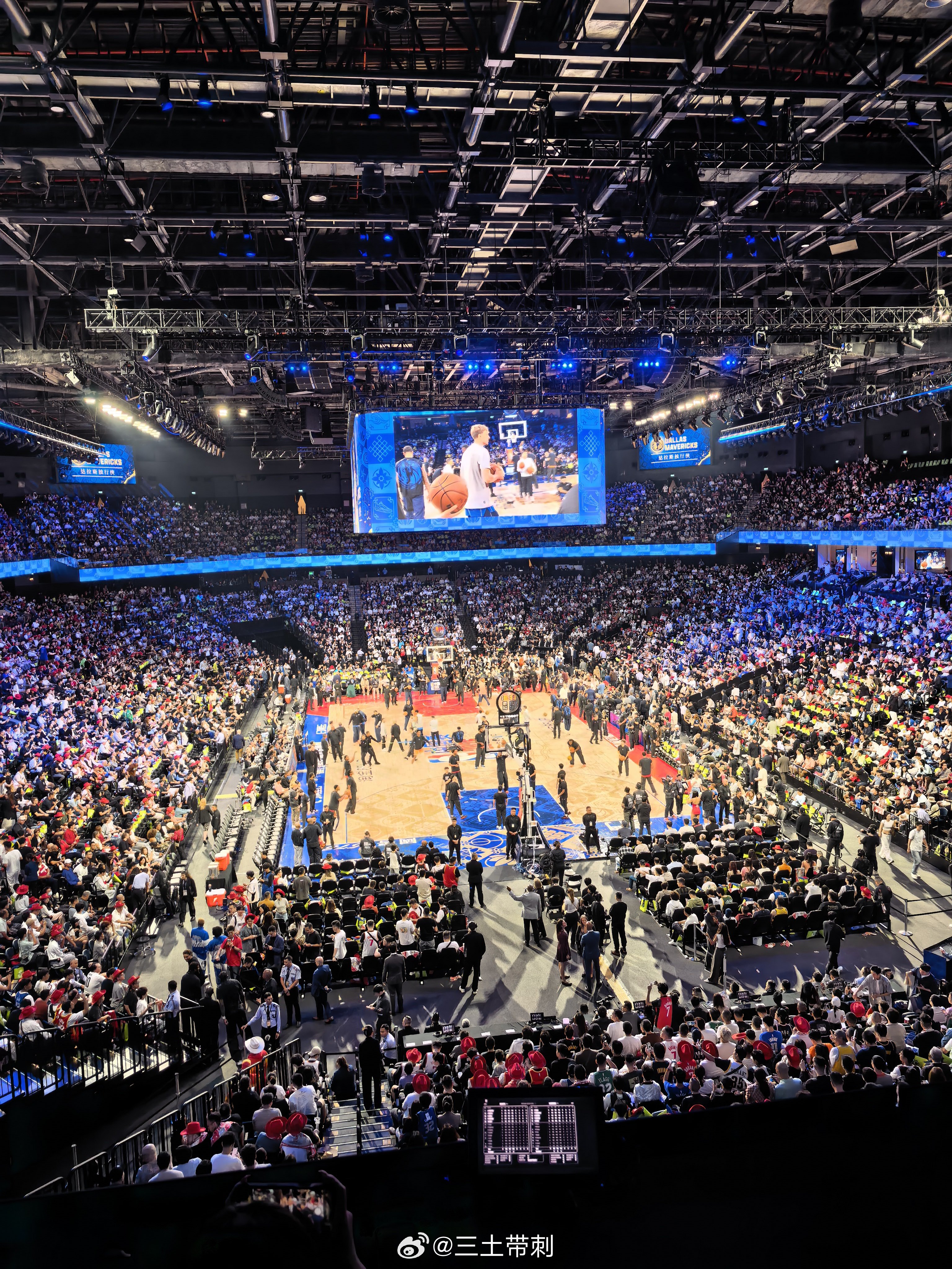 nba中国赛2026NBA[超话] 等等看看欧文[嘻嘻]  ​​​