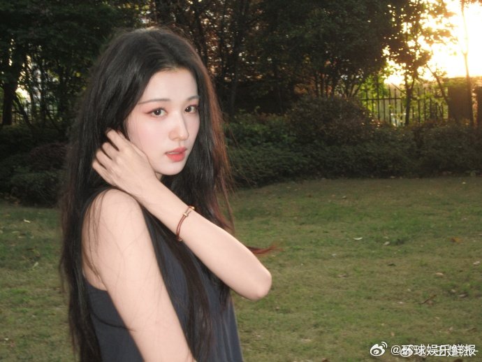 王楚然还会钉钉回复消息王楚然这一波太圈粉了，“嘻嘻”听着就软fufu的，感觉她私
