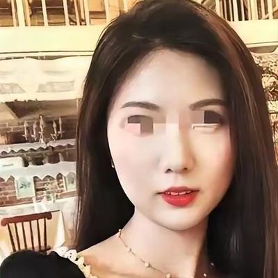 33岁女子到广州打工，期间，她认识了一个70岁老头，2人发展为男女朋友关系。1年