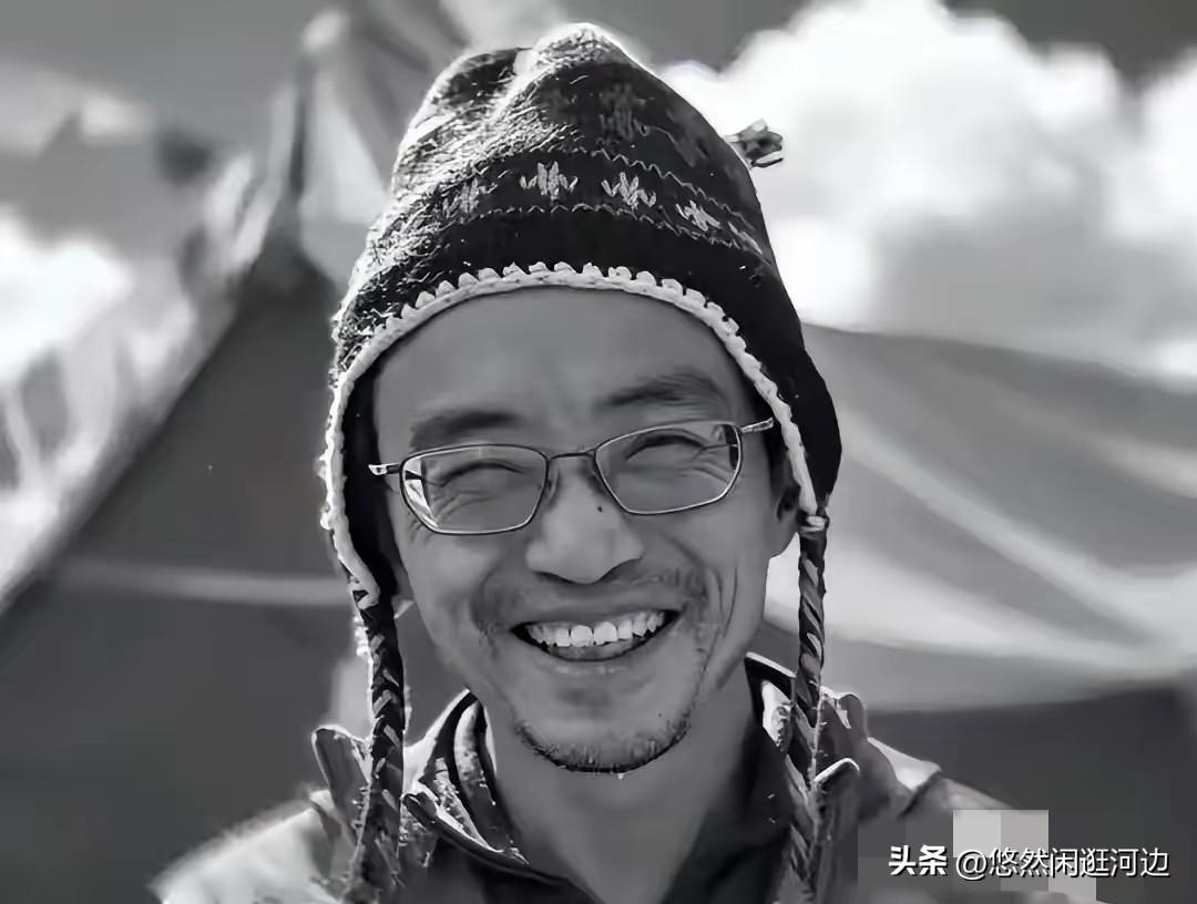王钟走了
 
最放心不下的，还有远在成都的老母亲。
 
他拼了近五年，距离完成1