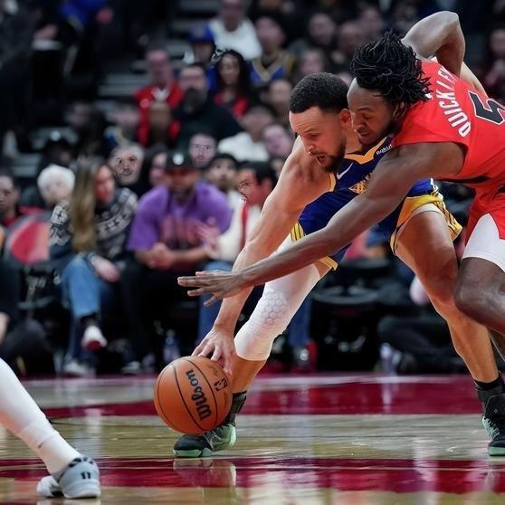 《大爆冷！联盟第一遭遇2连败，SGA创神迹，巴恩斯准三双震撼全场》再说说亚历山大