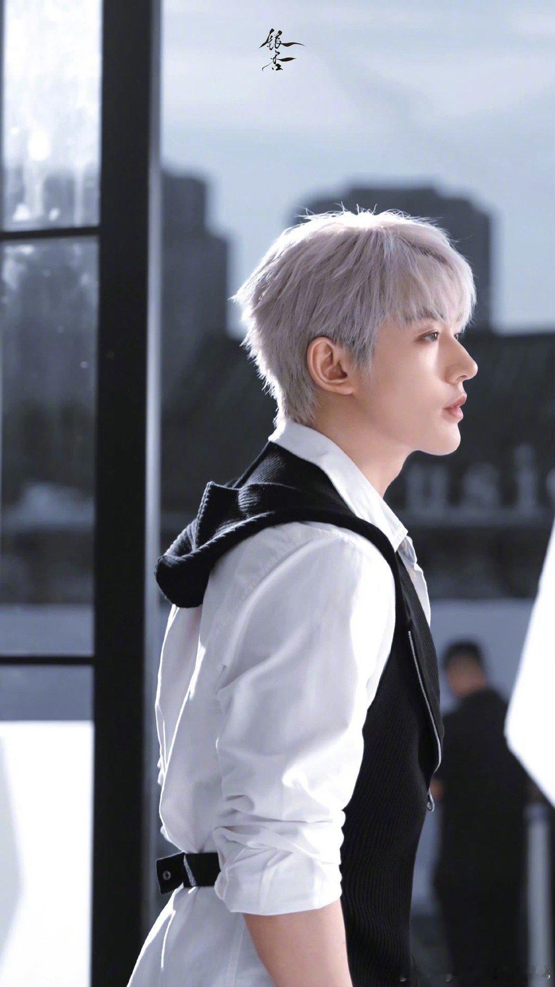 邓为哥哥神级侧颜，好帅啊！｜邓为