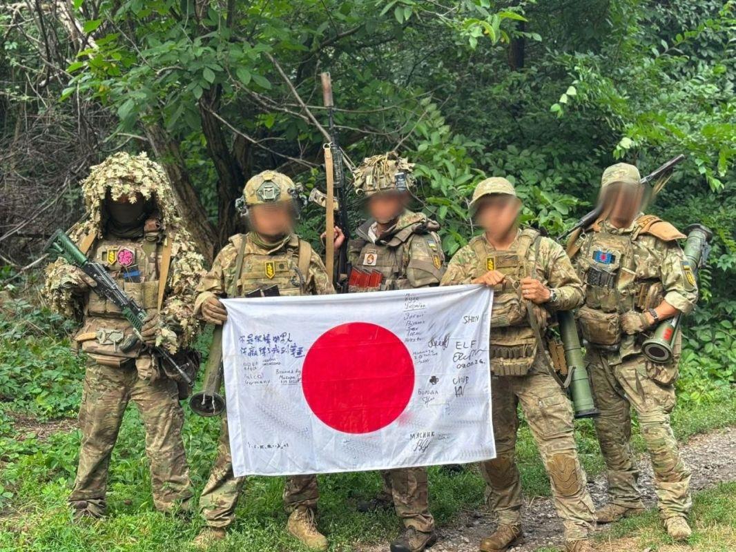 日本乌克兰战斗队？

实锤!小日本战斗队加入乌军。
想听听刘博士的见解，他是支持