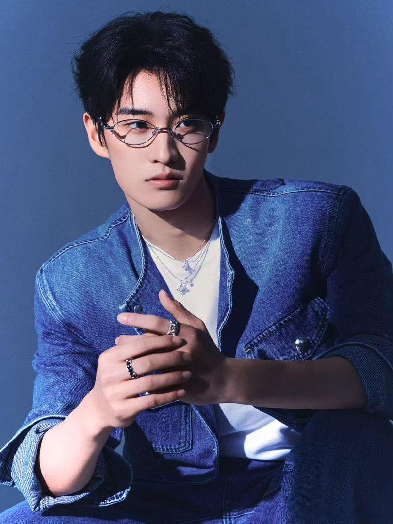 🐠     悦凯娱乐   ║   余嘉诚   🐠  丹宁蓝调随性 🔵 牛仔