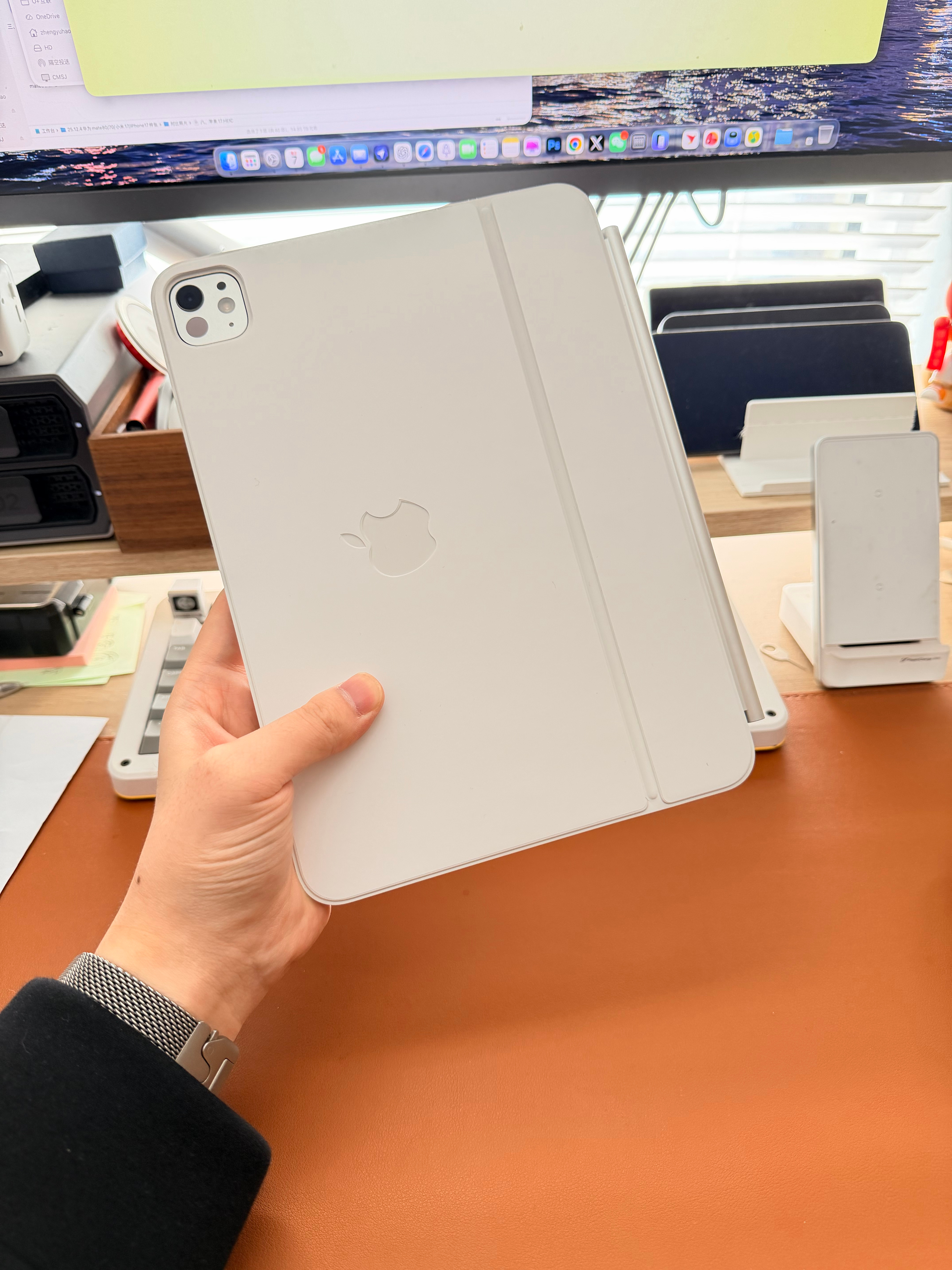 这两天在尝试一件事，用iPad Pro M5 替代我的MacBook Pro ，