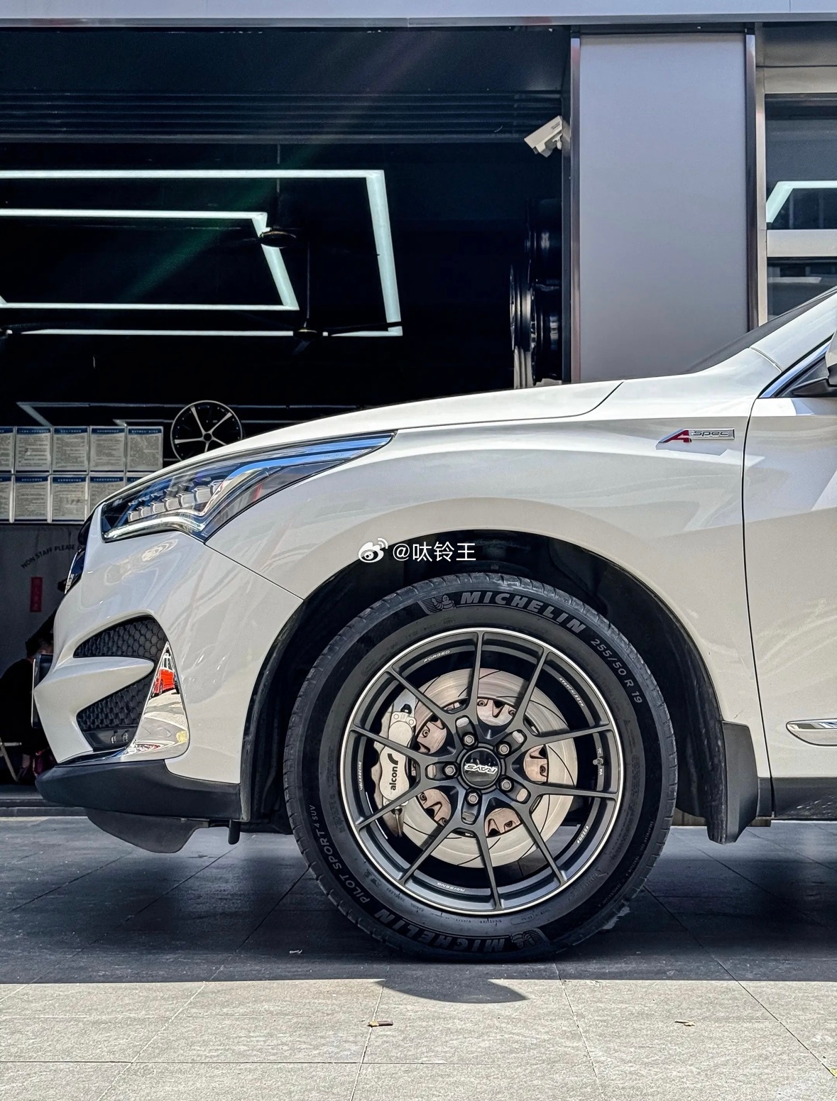 讴歌RDX 完工案例 RAYS G025 MK色 19寸上车~采用镂空偷轻设计单