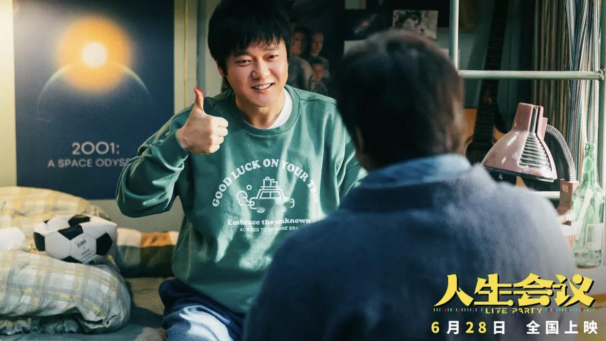 筷子兄弟两个人，现在最火的是肖央，而王太利呢，几乎是从娱乐圈消失了。

但是肖央