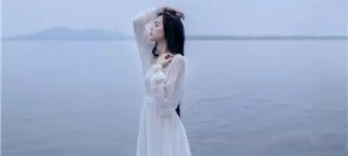 #情感# 人生本来就没有相欠，别人对你付出，是因为别人喜欢，你对别人付出，是因为