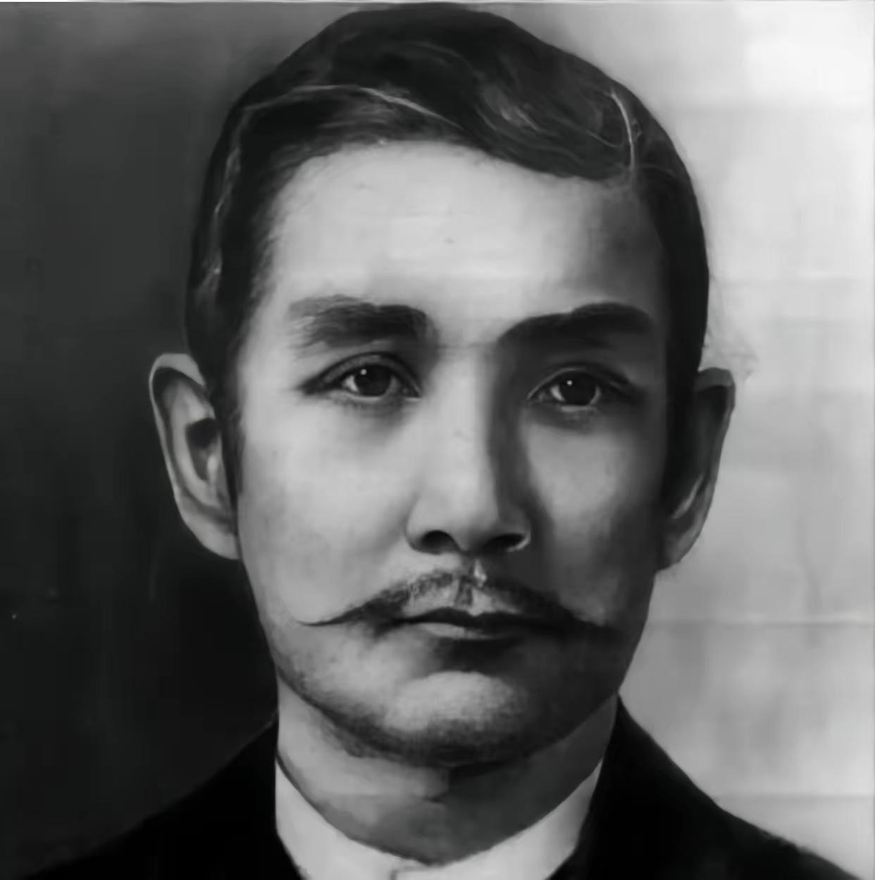 1922年陈炯明炮轰总统府，孙中山在永丰舰上整整避难42天。就是在这段九死一生的