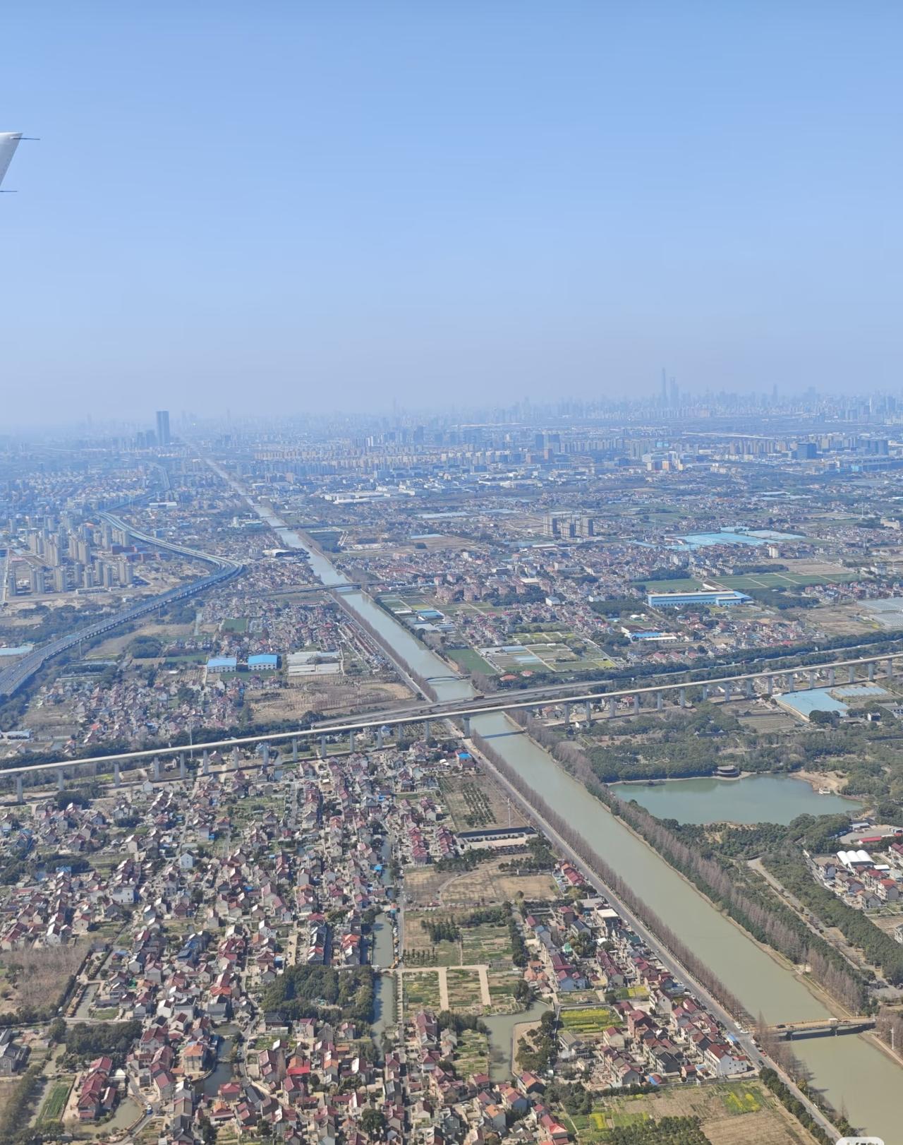 其实浦东的外环是个大农村！

是环境好，道路宽，没有停车焦虑，房租便宜，外卖也都