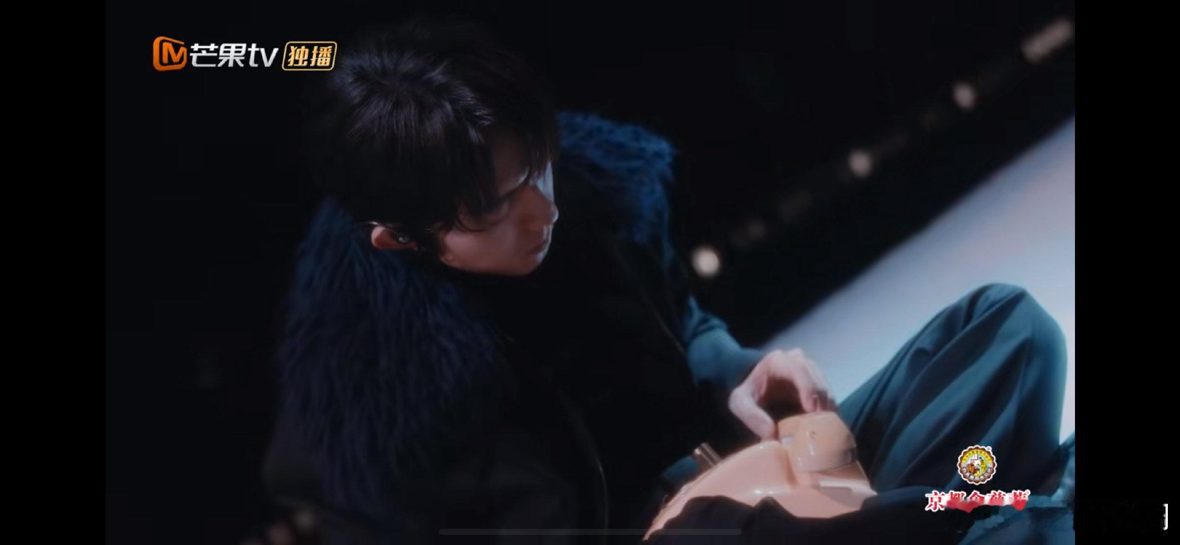 陷入林宥嘉周兴哲的迷幻双声道这和声！这旋律！我能循环一整天！声生不息