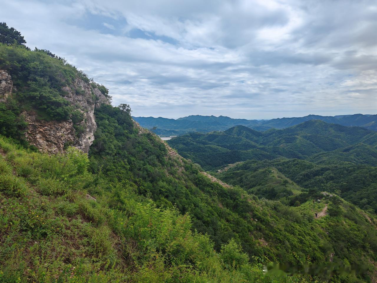 大美河山，景色宜人亲近大自然，感受大自然