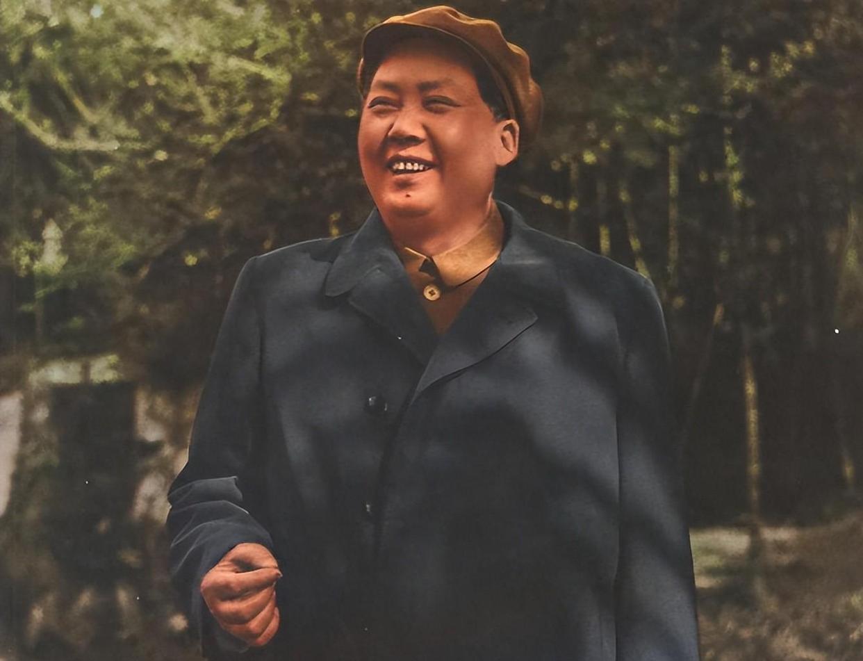 1959年毛主席调侃“水静”这名字违反辩证法，谁知对方回怼一句，竟让主席拍腿叫好