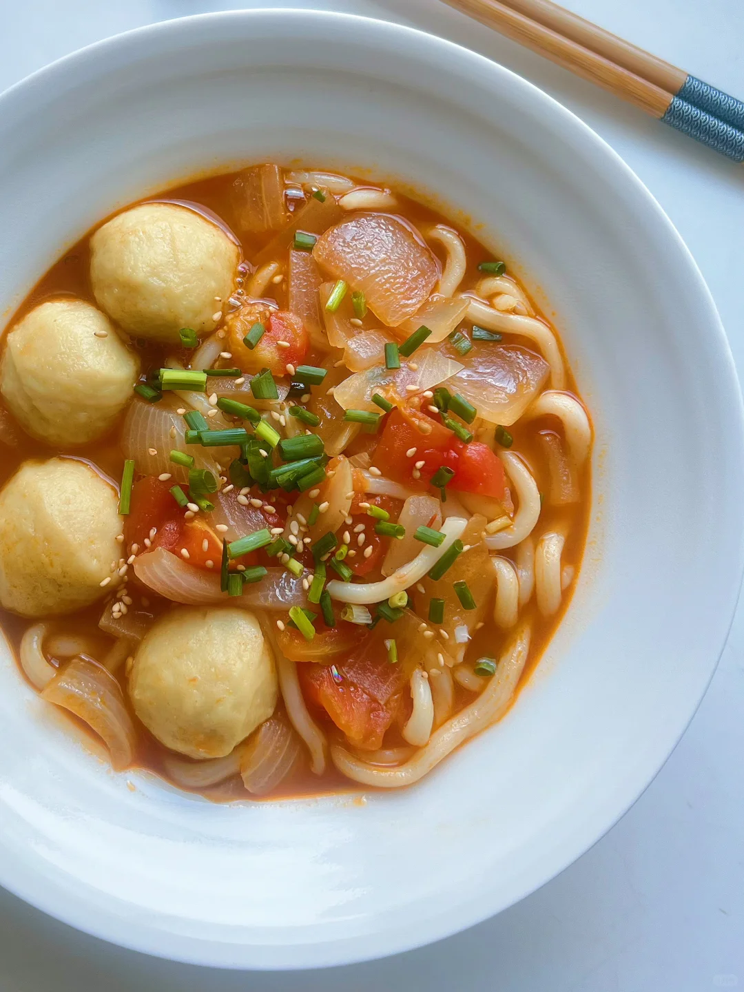 哎呀呀，咖喱不够了！番茄咖喱鱼丸乌冬面🍜