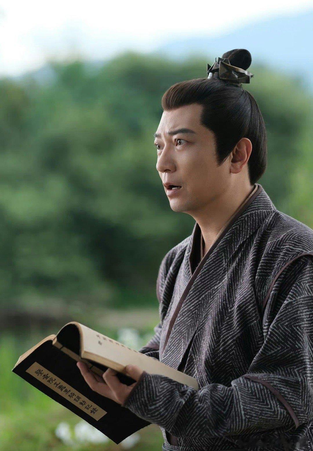 #王启年二皇子仇敌变兄弟#这剧情反转得也太快了！王启年和二皇子从仇敌变成兄弟，真