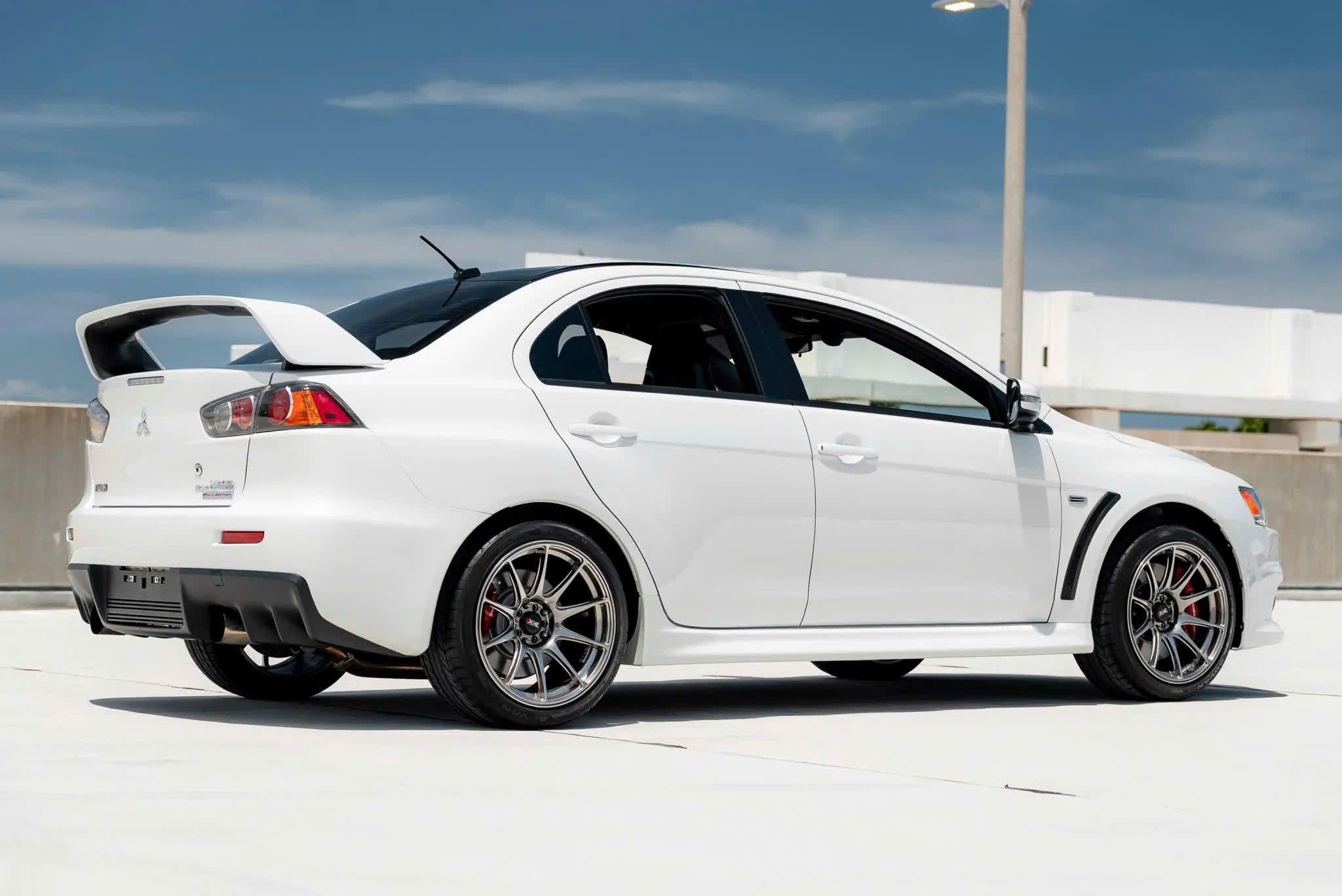 三菱evo   ［US］当三菱停止Lancer Evolution时，这对爱好者