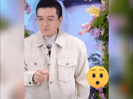 杨子近日发文，自称已净身出户，引发网友热议。网友猜测此举或许与其婚姻状况有关，但