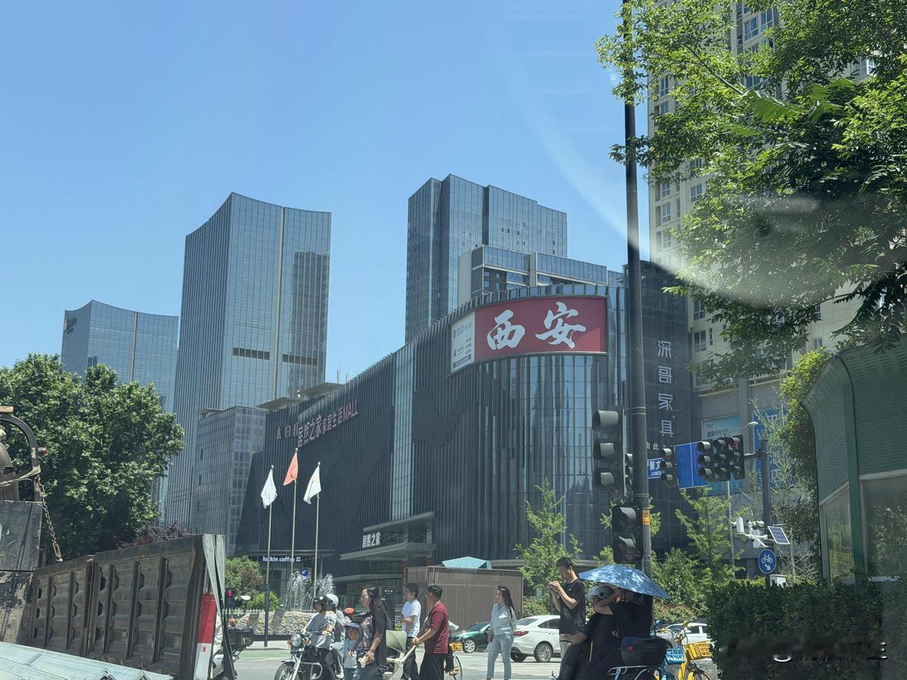 钢贸经营感悟：

有很朋友想做钢材出口，不知道怎么做。

我想说的是，出口现在也