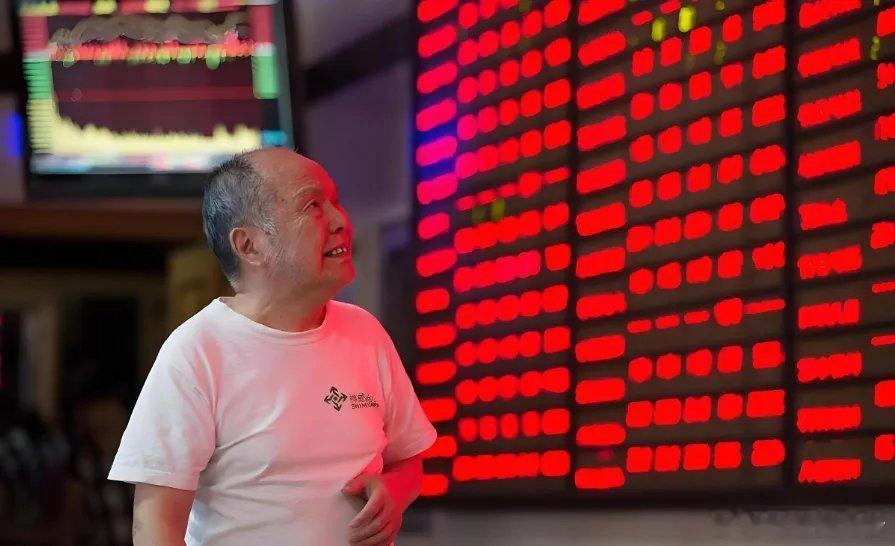 a股港股全线反攻今日A股普涨：是反转信号还是短期反弹？ 今日A股还是普涨行情，开