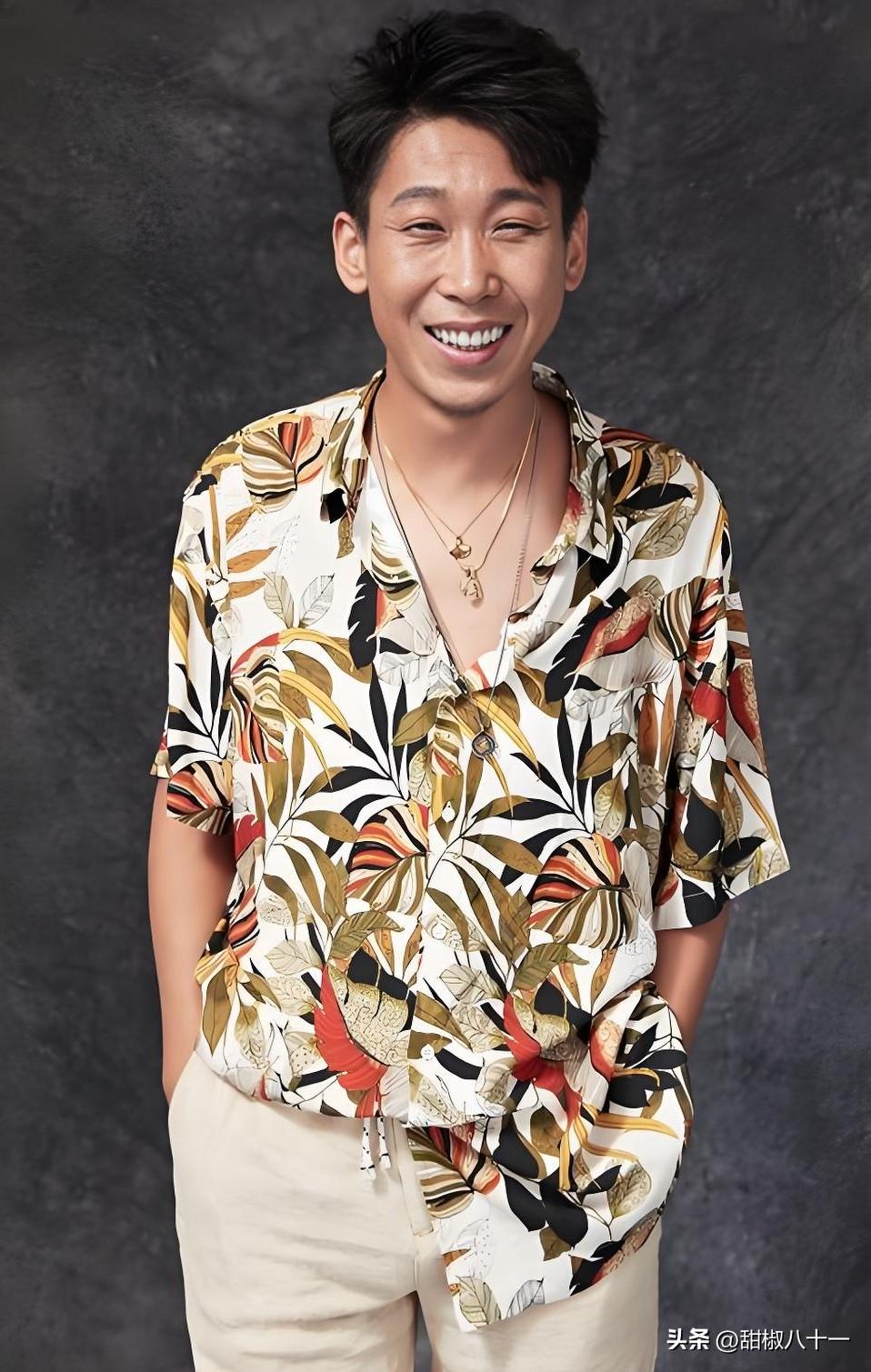 难怪看着这么眼熟，

就《八千里路云和月》演王征新这演员，

不就是在电视剧《我