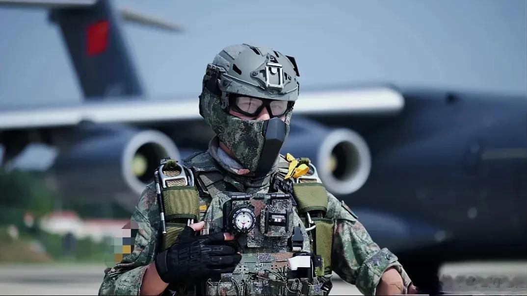 我国空降兵也能可以组装到牙齿了！