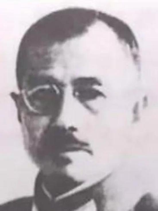 1945年5月，空袭日本本土的12名美军飞行员被日军抓获，日酋横山勇下令处死其中