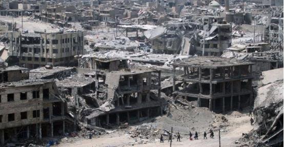 中国看得很清楚，乌克兰战后重建，中国绝不会参与。
硝烟未散的战场，早已给这个国