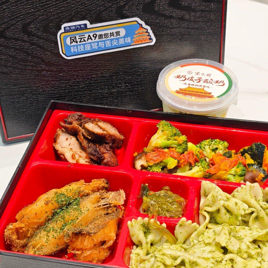 每次来车展都能在奇瑞这“回家”。大肉包每次都吃，每次都吃不厌，春运保障的时候也是