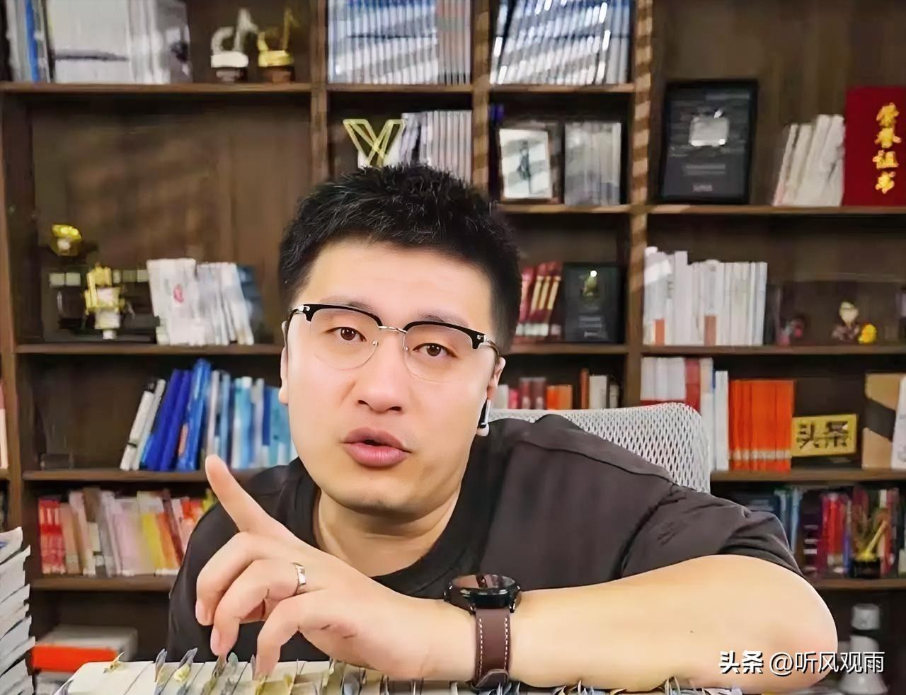 遗憾，张雪峰走了
这是个非常遗憾的消息，现年41岁的张雪峰，本名张子彪，在202