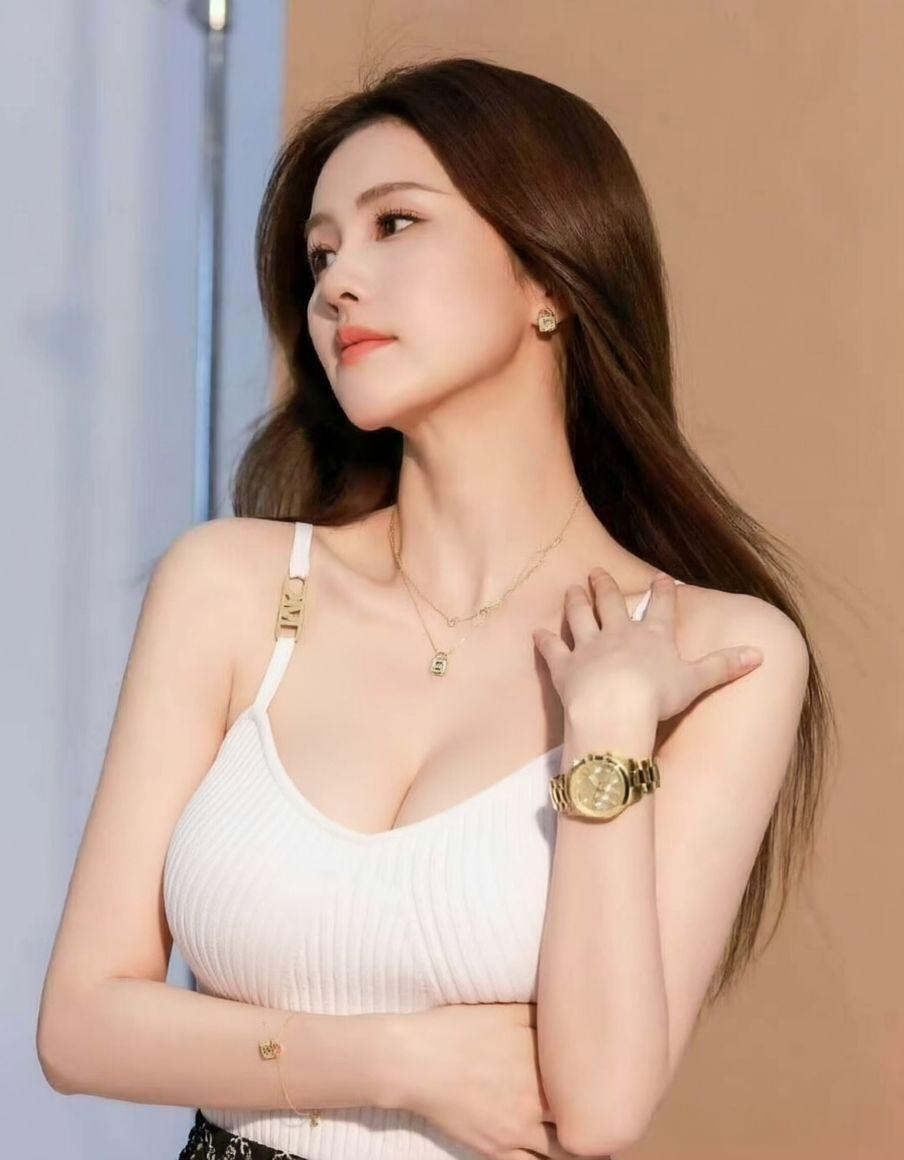 白鹿高清大图写真美图。