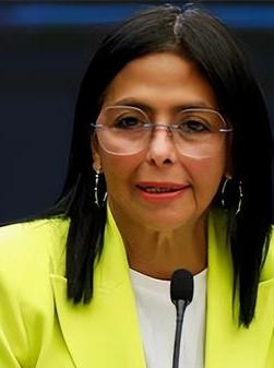 明显践踏主权的事情，委内瑞拉自己都不敢挣扎叫唤一下，外人怎么会帮你？石油收益全存