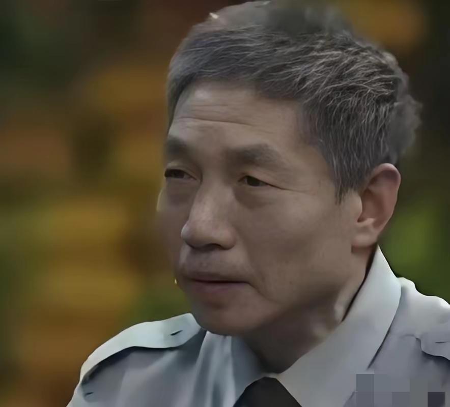 1970年云南地震，14名女兵被1老兵徒手救出，45年后得知老兵做了月薪1200