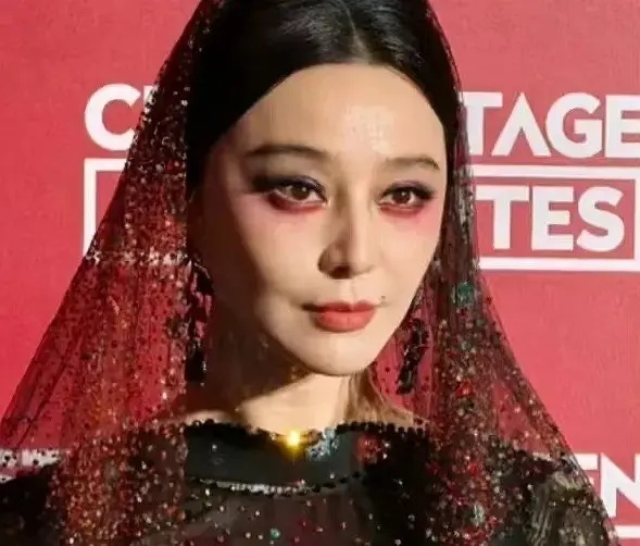 范冰冰仗着美貌乱化妆啊 ​​​