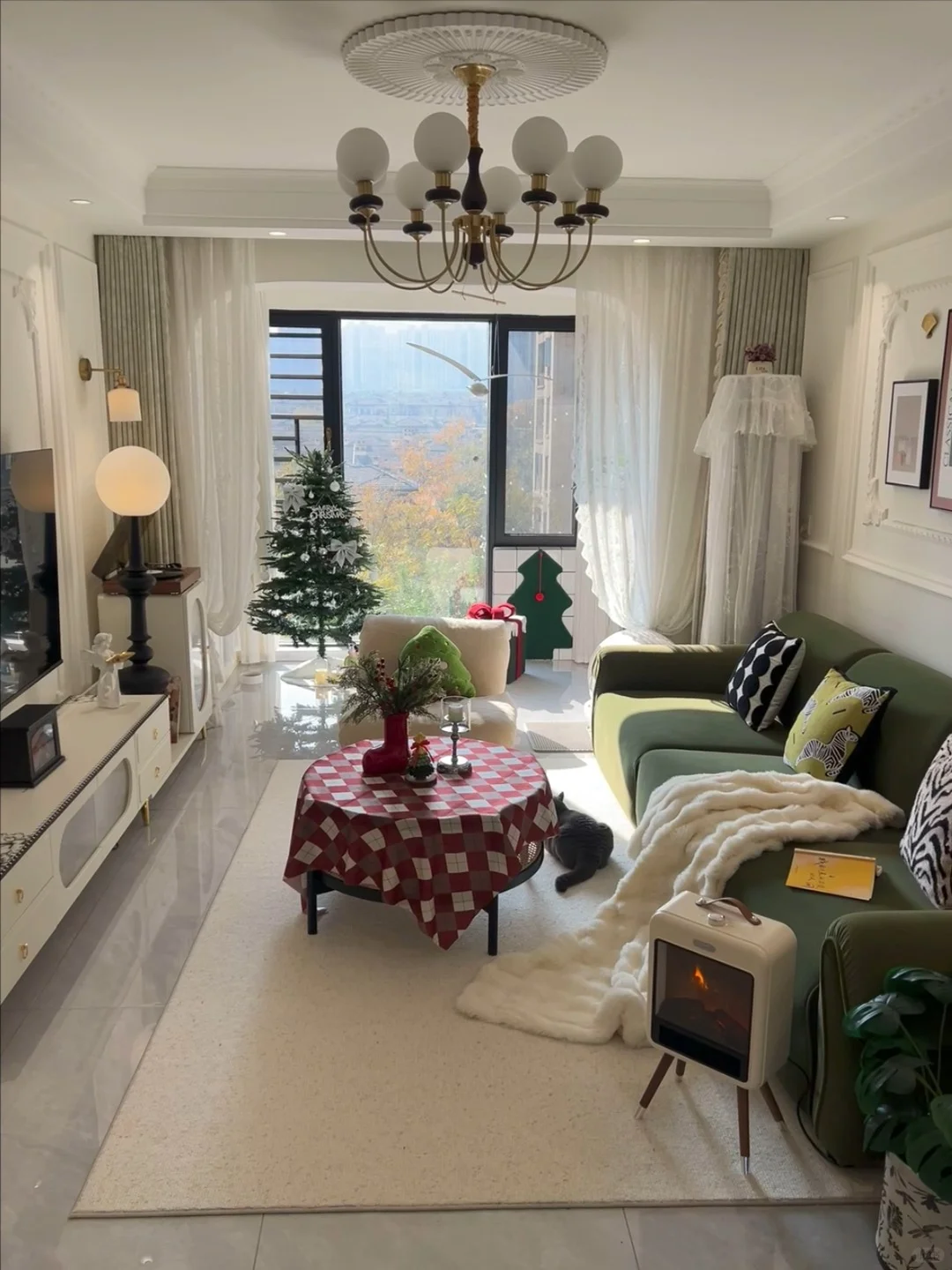 live图里的小家，越来越有圣诞的氛围啦🎄～
