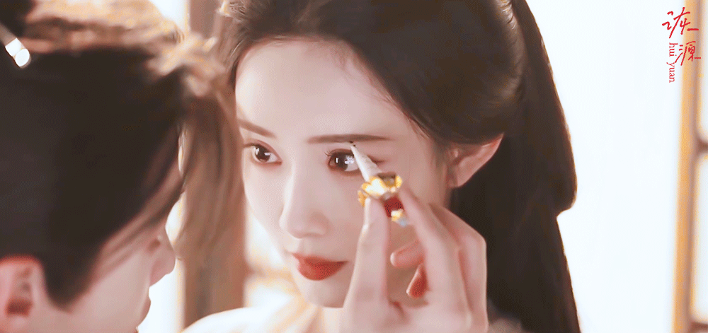 孟子义 《百花杀》沈汐和 / 动图▷被画眉·白衣-抬眸·烟花🎆🎆🎆·红衣-